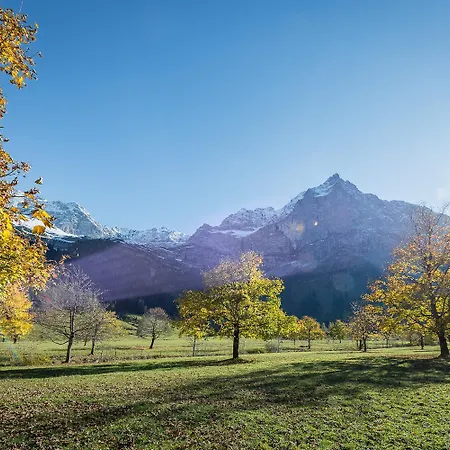 Feriehus Hubertus Tirol 1-8 Personen Pill