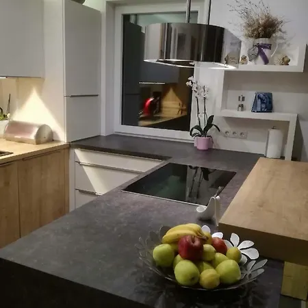 Hubertus Tirol 1-8 Personen * Pill