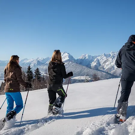 Hubertus Tirol 1-8 Personen * פיל