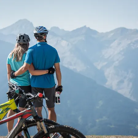 Hubertus Tirol 1-8 Personen